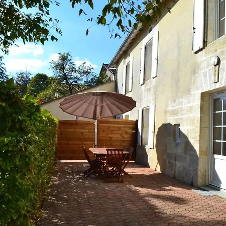 Prázdninový dům Familial Au Coeur Du Village, Animaux Admis - Fr-1-653-78