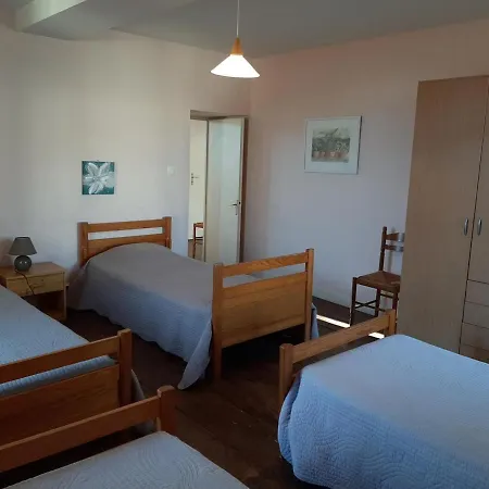 Gite Communal Authentique, Animaux Acceptes, 2 Chambres - Fr-1-653-78