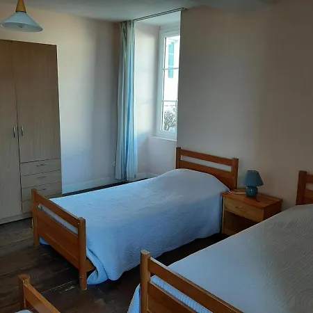 Gite Communal Authentique, Animaux Acceptes, 2 Chambres - Fr-1-653-78 بيت للعطل