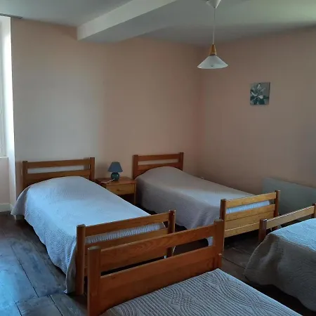 بيت للعطل Gite Communal Authentique, Animaux Acceptes, 2 Chambres - Fr-1-653-78 Salles-Lavalette