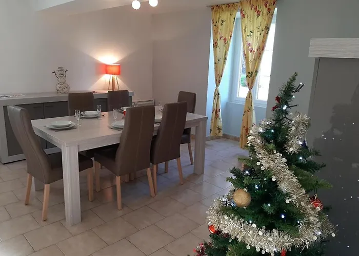 Holiday home Familial Au Coeur Du Village, Animaux Admis - Fr-1-653-78