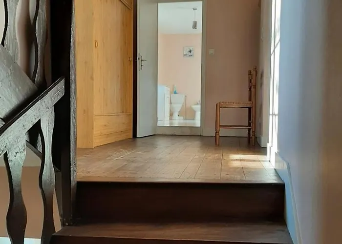 Familial Au Coeur Du Village, Animaux Admis - Fr-1-653-78 Salles-Lavalette