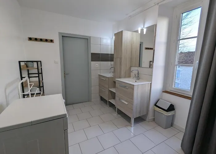 Familial Au Coeur Du Village, Animaux Admis - Fr-1-653-78 *